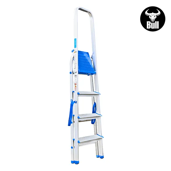 ESCALERA ALUMINIO TIPO BANQUETA 4 PASOS 150KG 0.84m AB150-4IA AMERICAN BULL