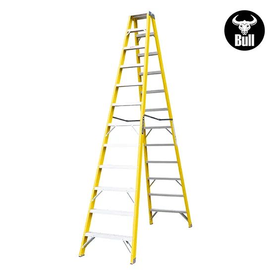 ESCALERA FIBRA TIJERA DOBLE ACCESO 12 PASOS 150KG 3.66m FTD150-12IA AMERICAN BULL