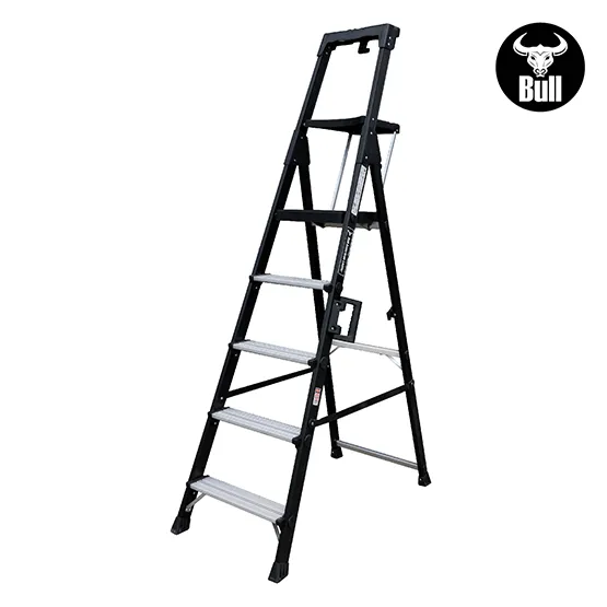 ESCALERA ALUMINIO PORTÁTIL HIGH QUALITY 5 PASOS 150KG 1.25m APHQ150-5IA AMERICAN BULL